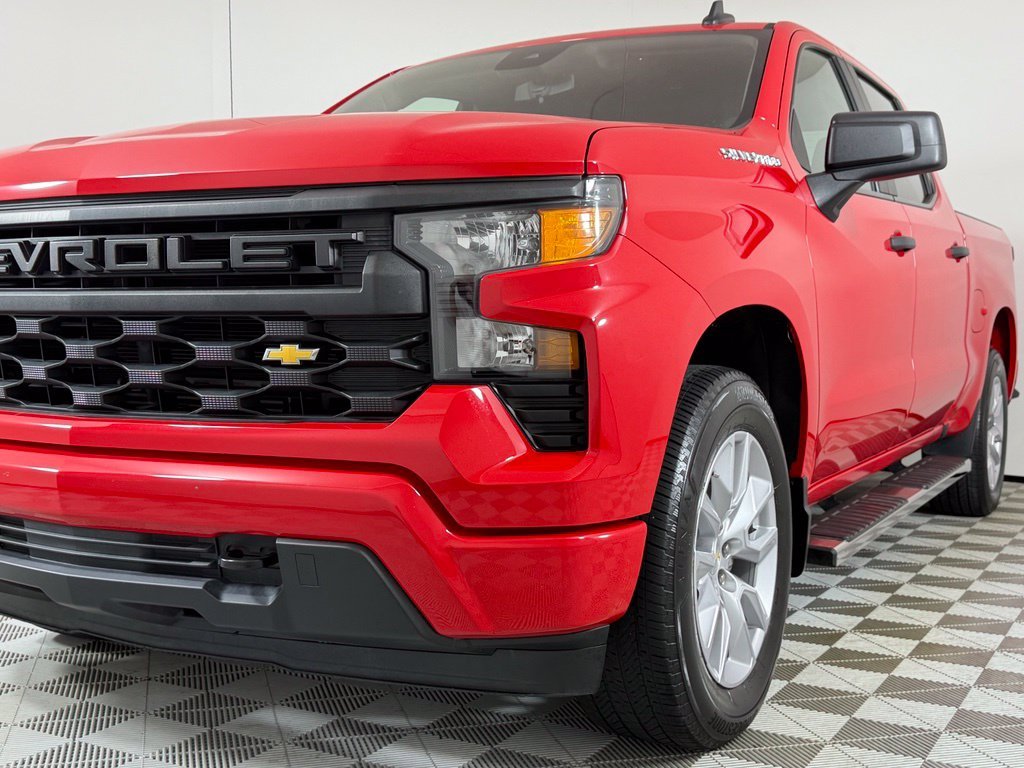 Used 2023 Radiant Red Tintcoat Chevrolet Custom image 5