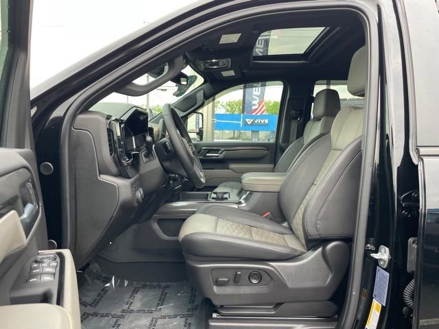 2025 Chevrolet Silverado 2500HD ZR2 - Photo 8