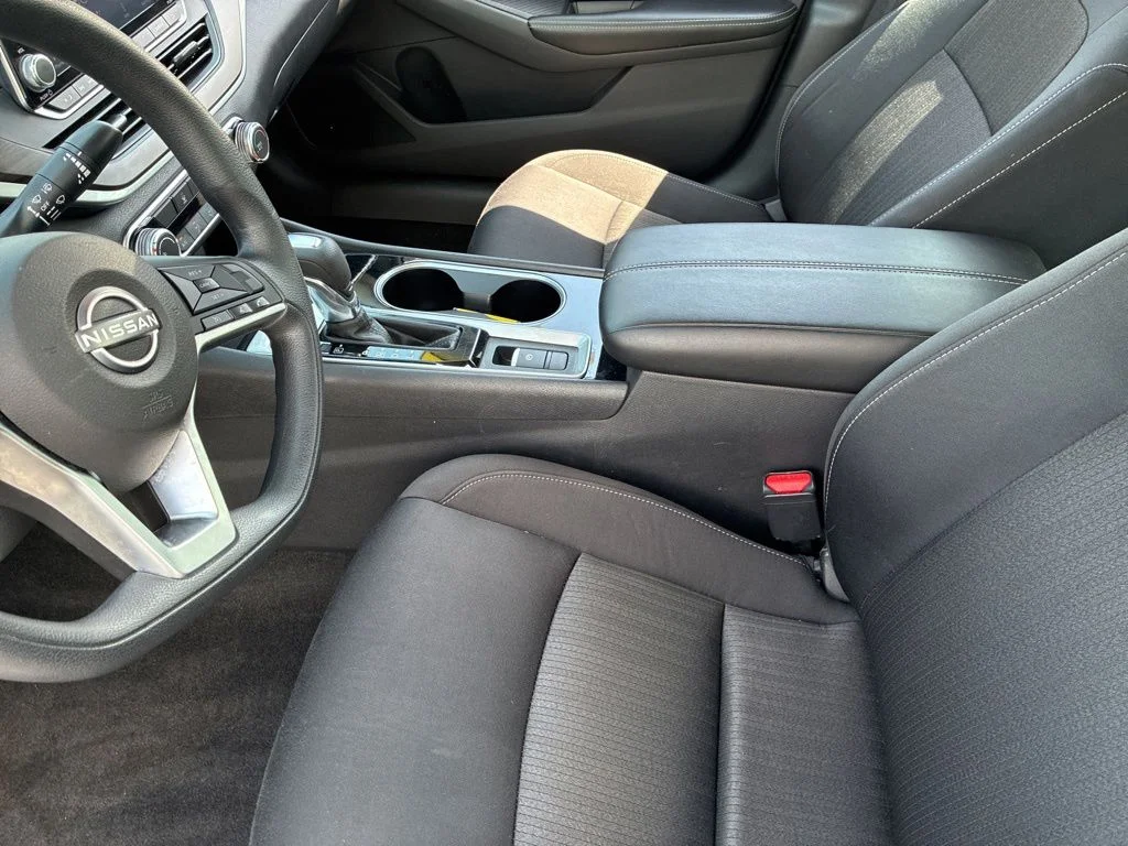 Certified Used 2024 Silver Nissan 2.5 SV image 16