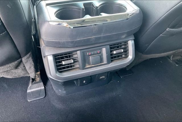 Used 2023 Iconic Silver Metallic Ford Lariat image 32