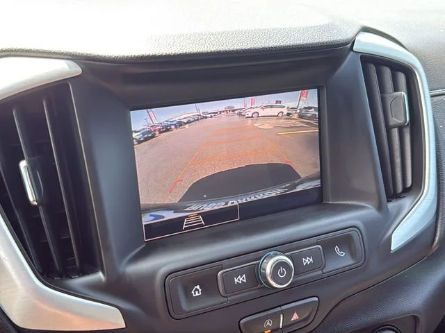 Used 2023 Silver GMC SLE image 21