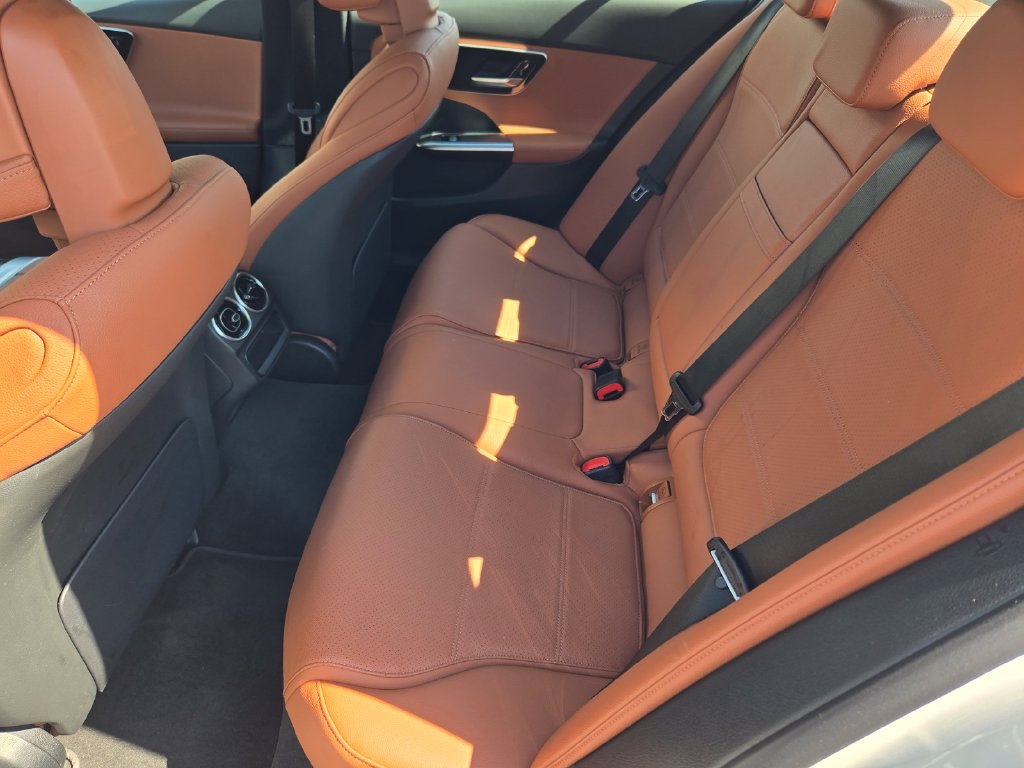Used 2025  Mercedes-Benz C 300 image 10