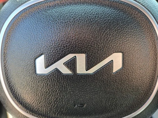 Used 2024 White Kia SX Prestige image 33