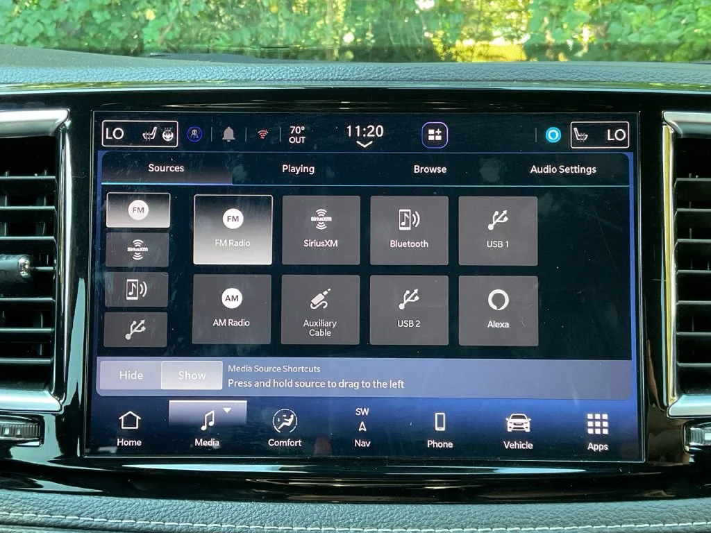 Used 2025 Black Chrysler Limited image 21