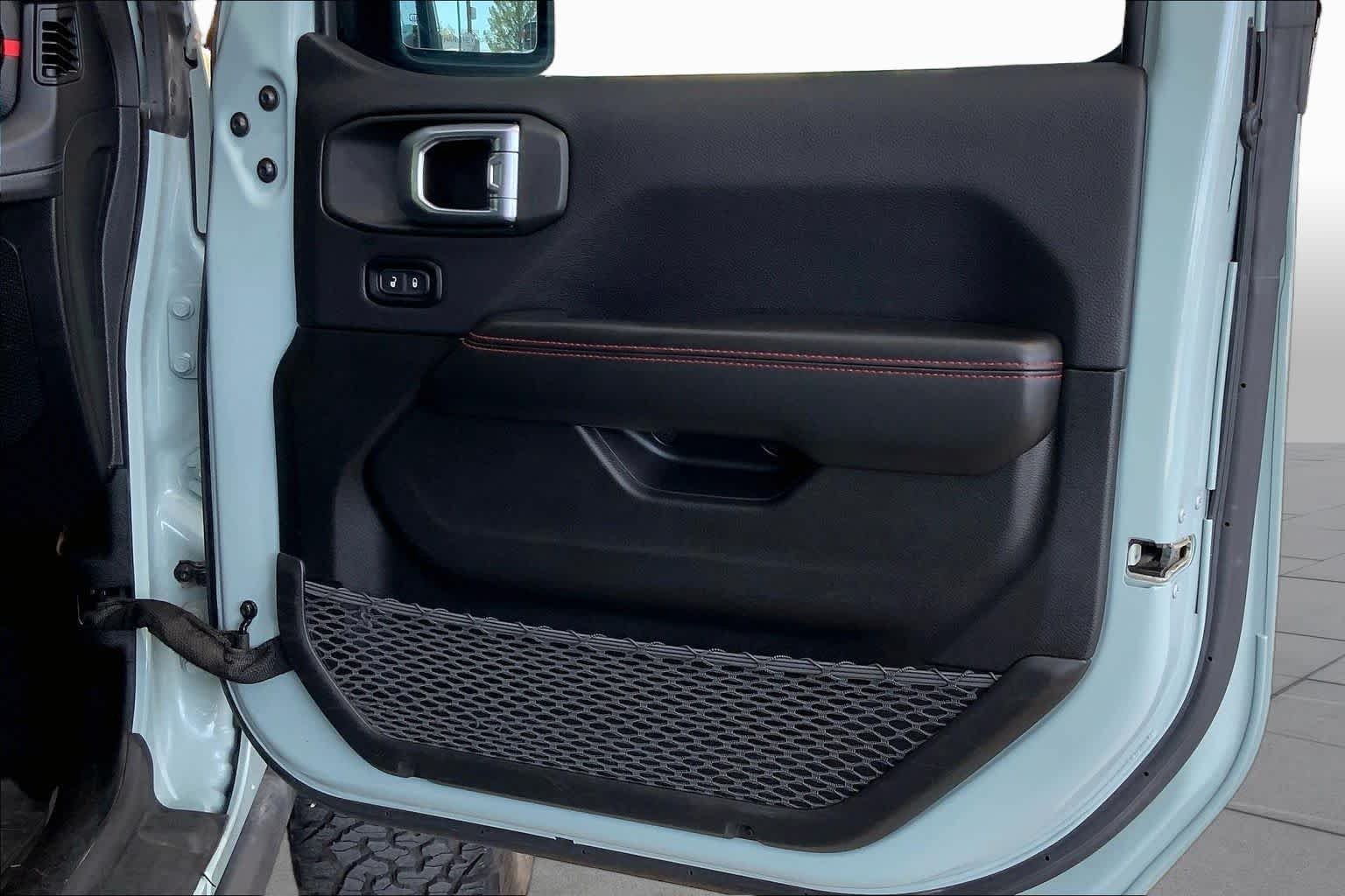 Used 2024 Earl Clearcoat Jeep Rubicon X image 23