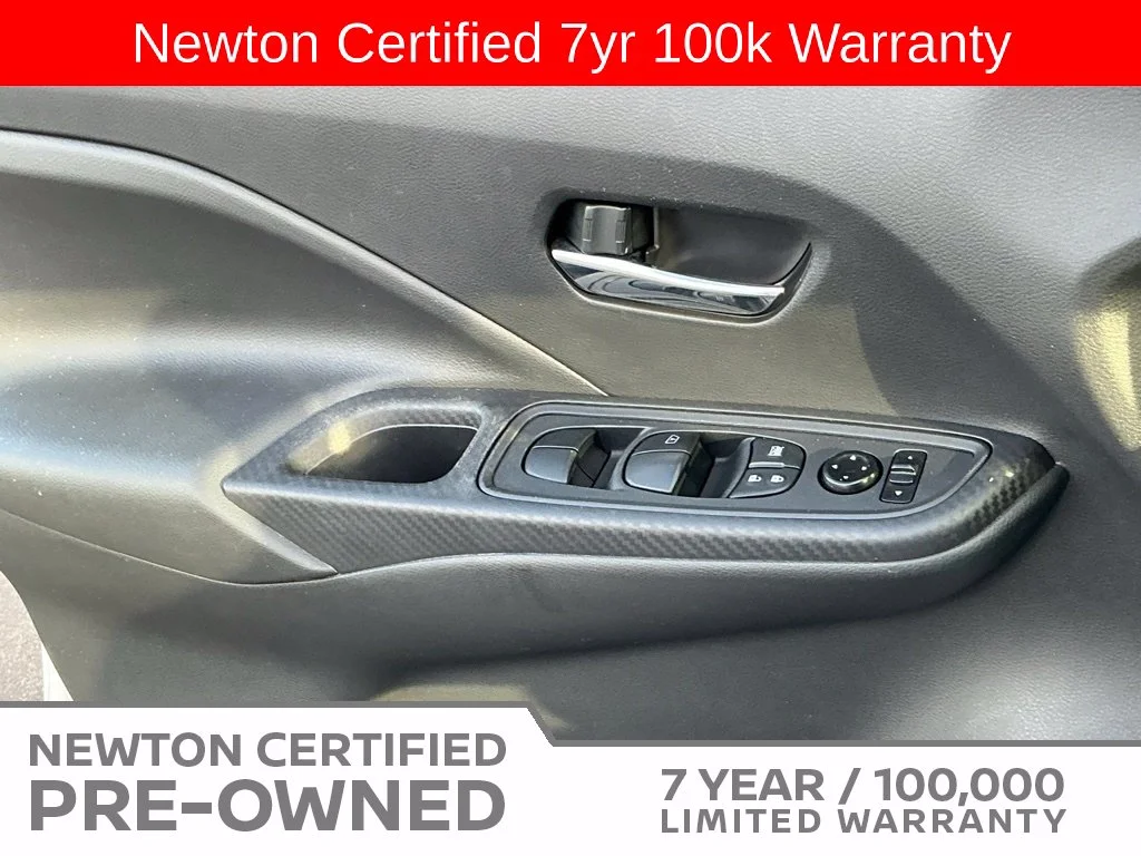 Used 2023 White Nissan 1.6 SV image 30