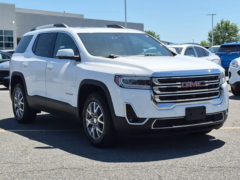 Certified Used 2021 Summit White GMC SLT image 2
