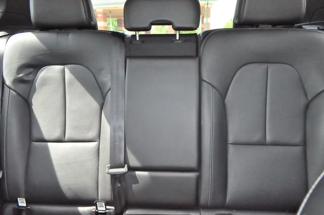 Used 2019 Silver Volvo Momentum image 13