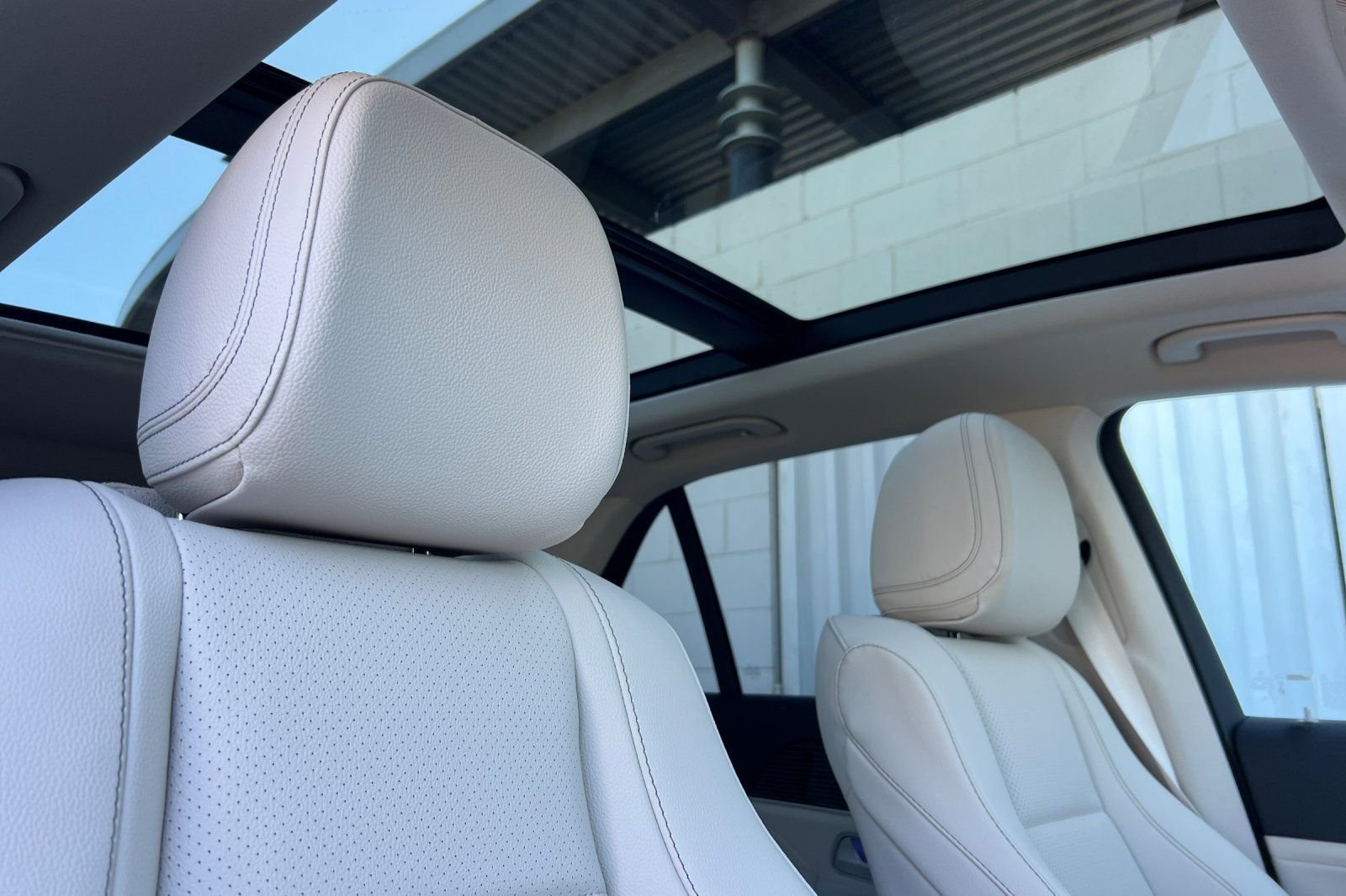 New 2026 Polar White Mercedes-Benz 450 image 19