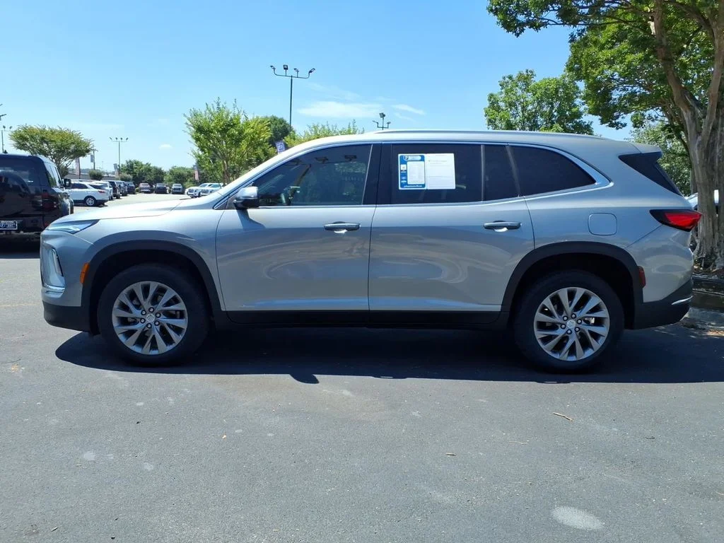 Used 2026 Gray Buick Preferred image 29