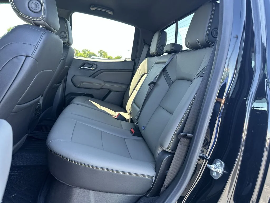 Used 2025 Black Chevrolet ZR2 image 28