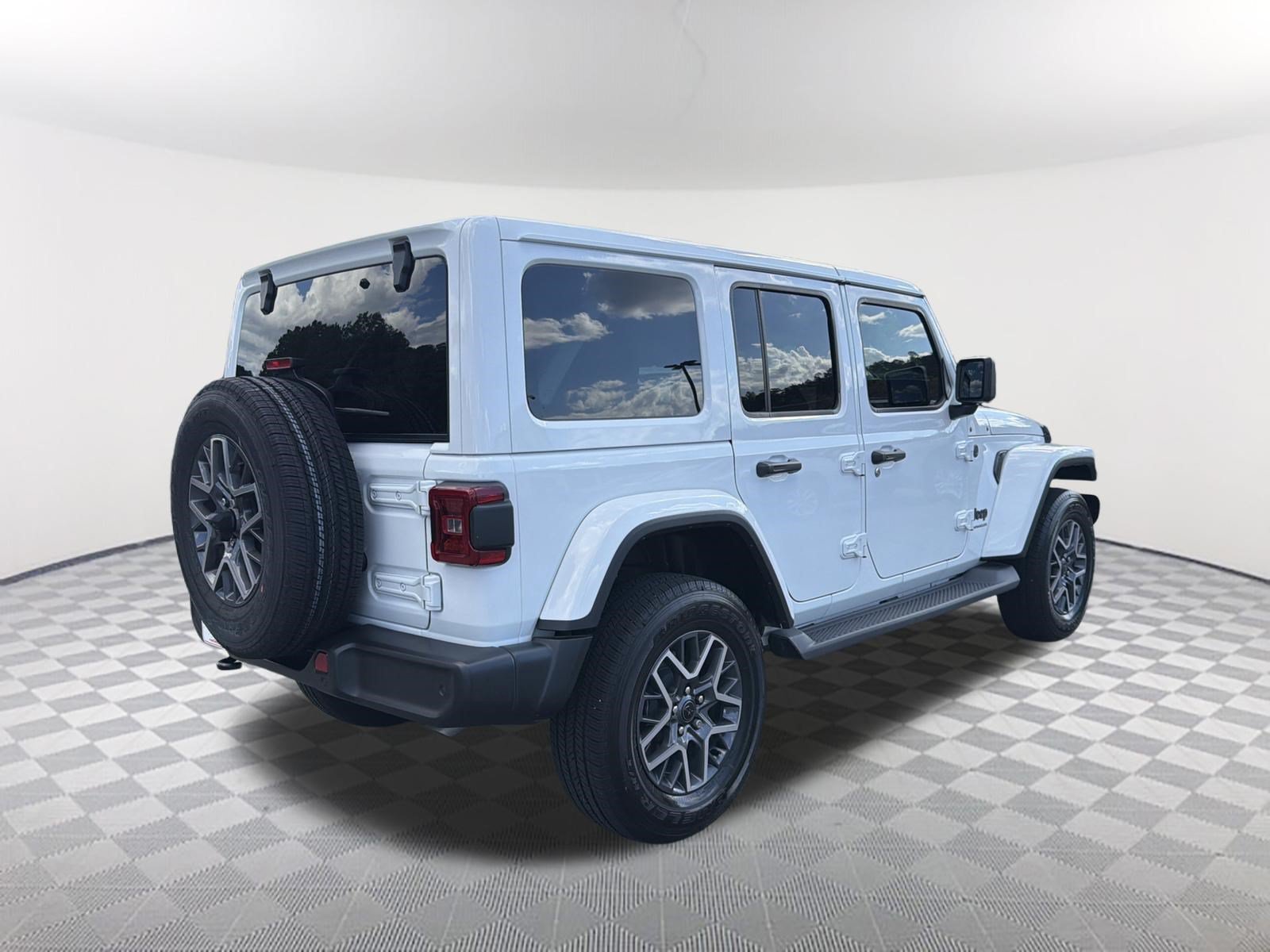 Used 2025 Bright White Clearcoat Jeep Sahara image 16