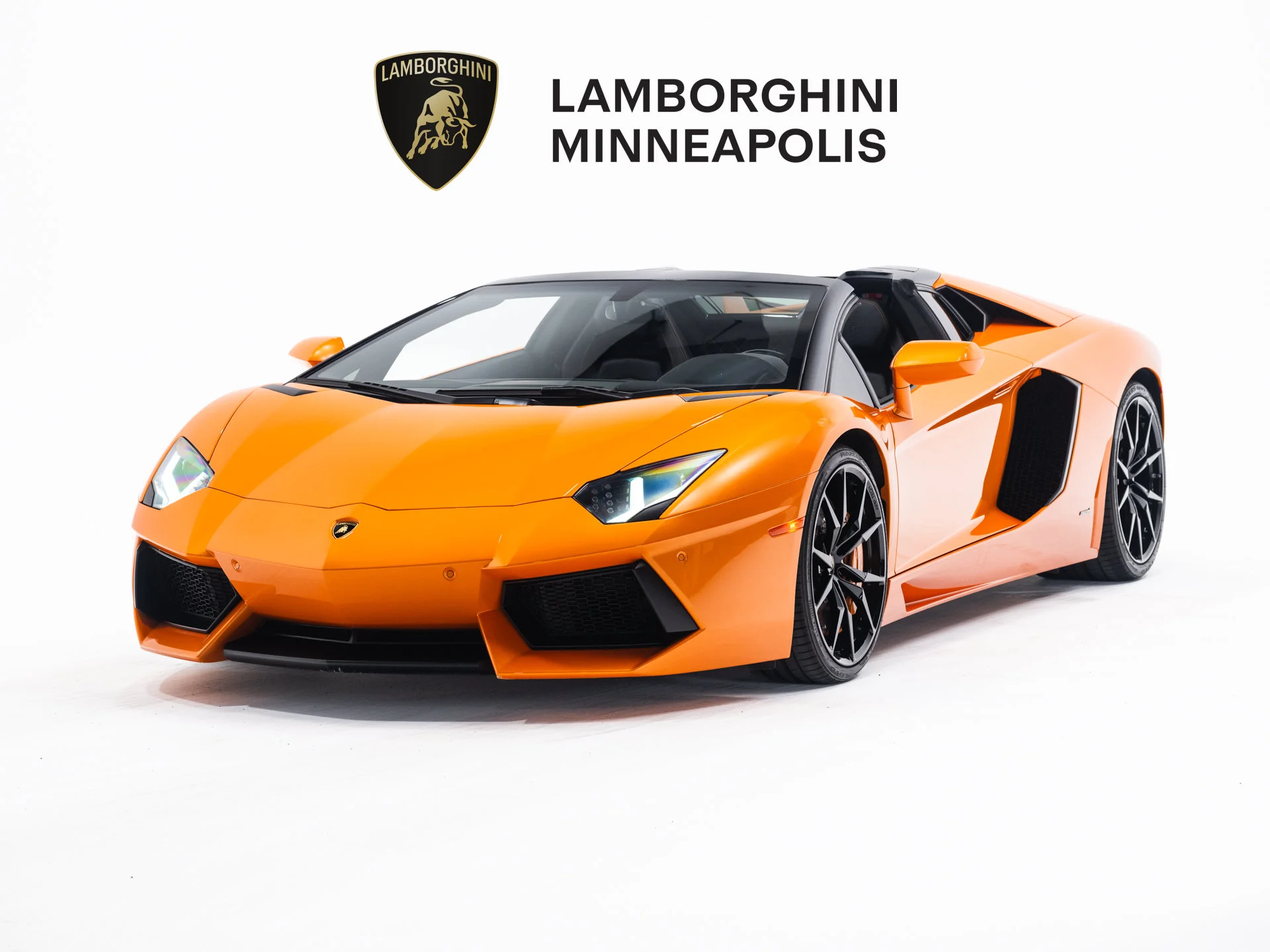 Used 2016 Arancio Atlas Pearl Effect Lamborghini LP700-4 image 1