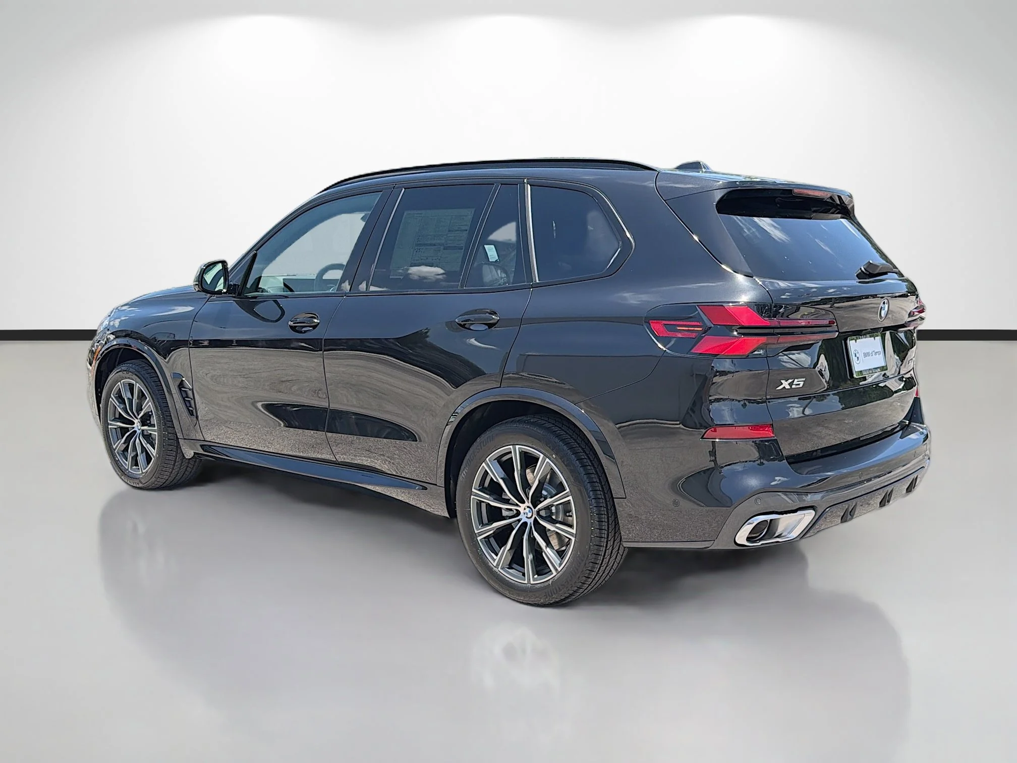 New 2026 Black Sapphire Metallic BMW xDrive40i image 5