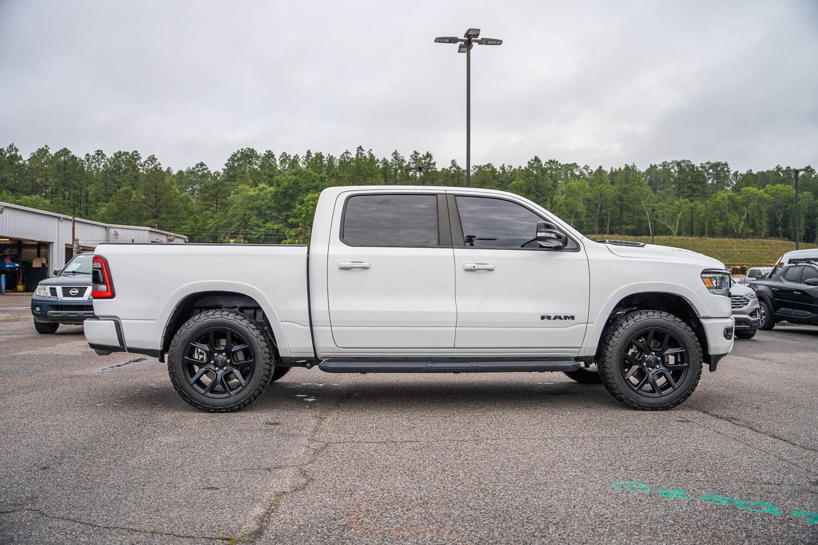 Used 2022 White Ram Laramie image 9