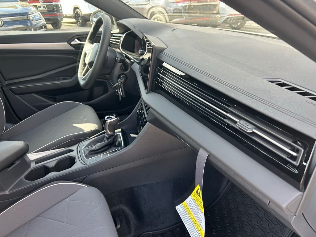 New 2026 White Volkswagen 1.5T Sport image 41