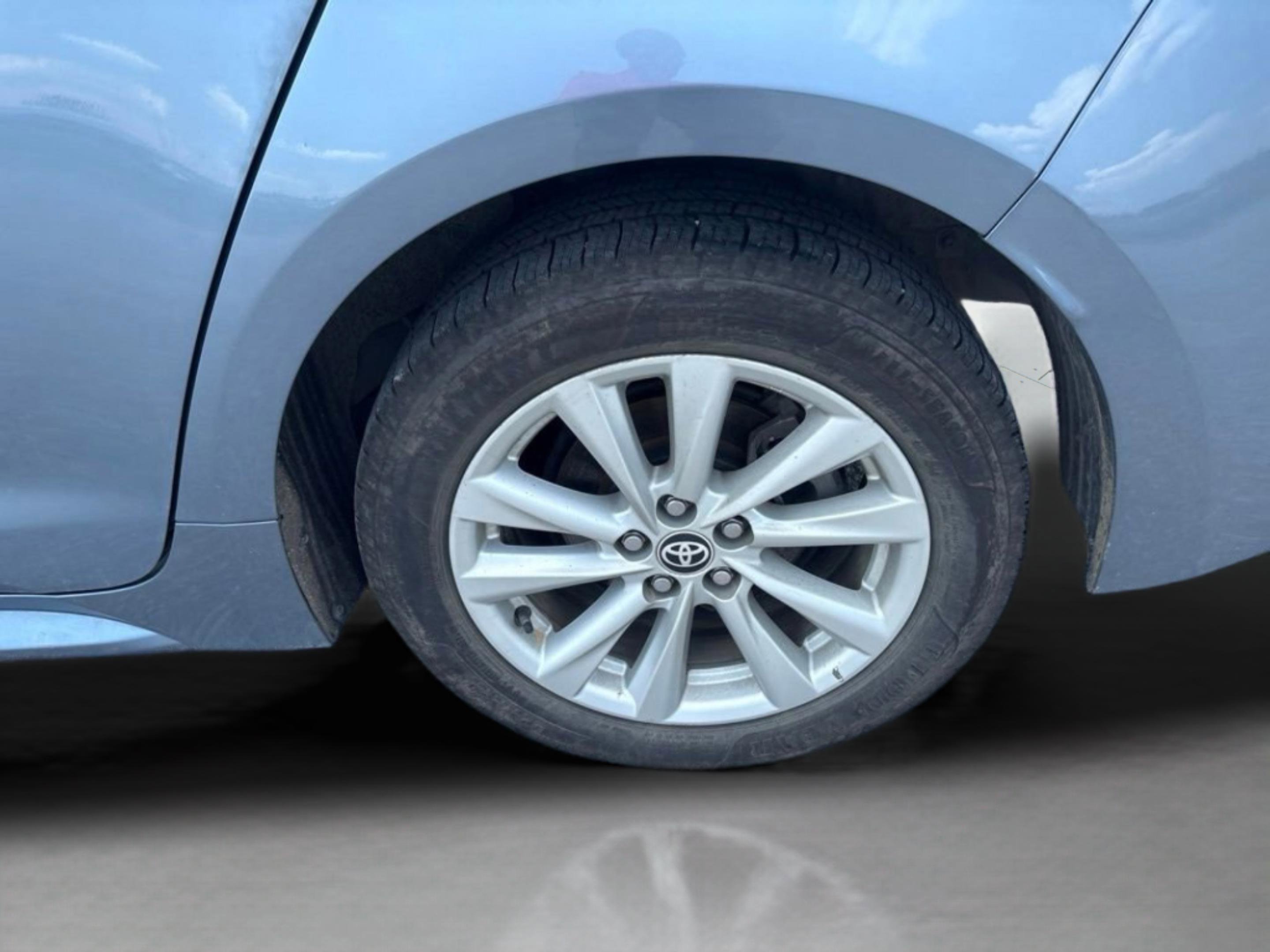 Used 2024 Celestite Toyota LE image 30