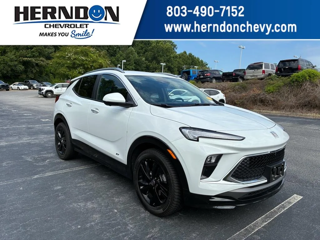 2025 Buick Encore GX Sport Touring's photo
