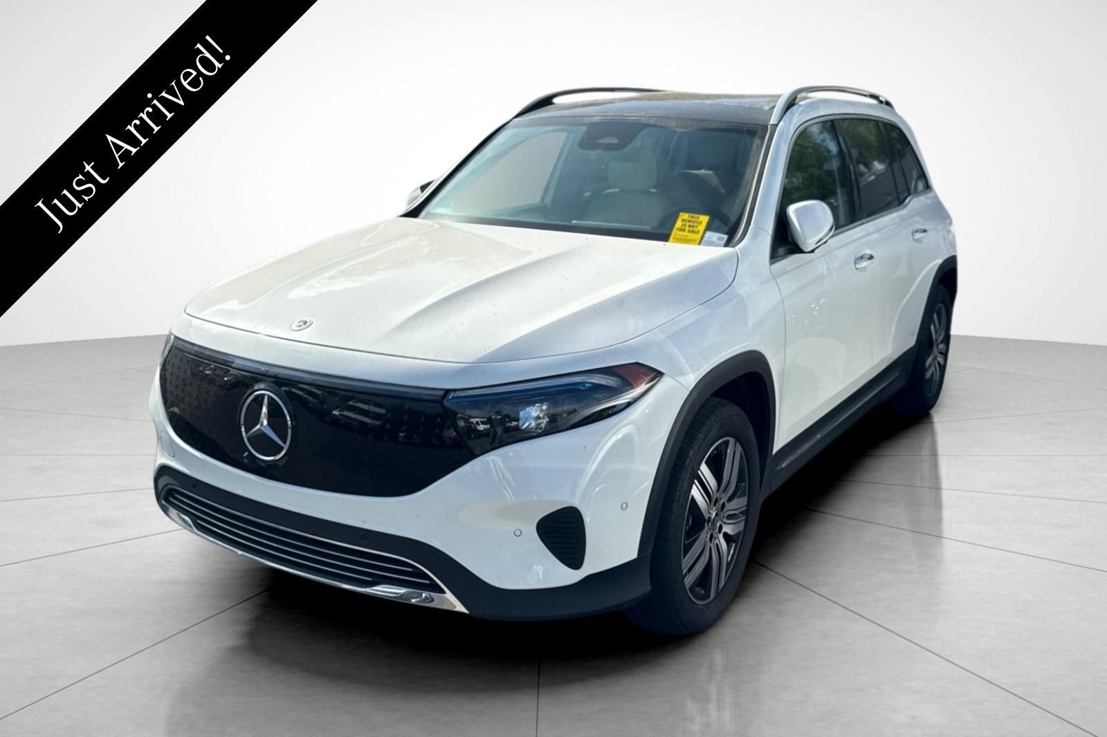 Certified Used 2025 White Mercedes-Benz 300 image 1