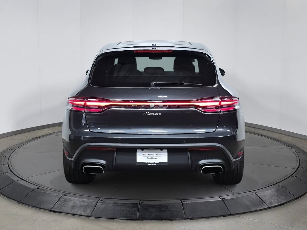 2026 Porsche Macan T - Photo 6