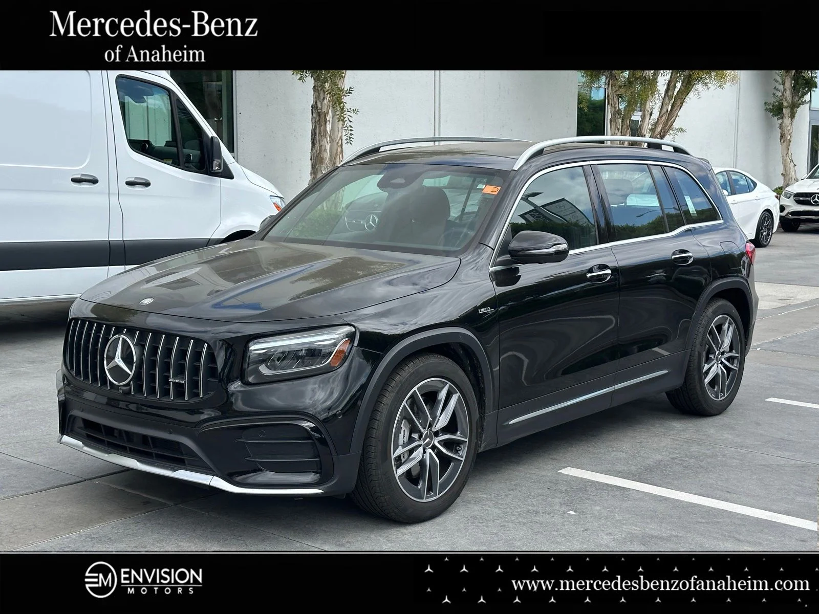 2025 Mercedes-Benz GLB GLB 35 AMG 4MATIC's photo