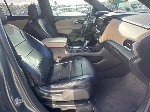 Used 2022 Gray Chevrolet LT image 25