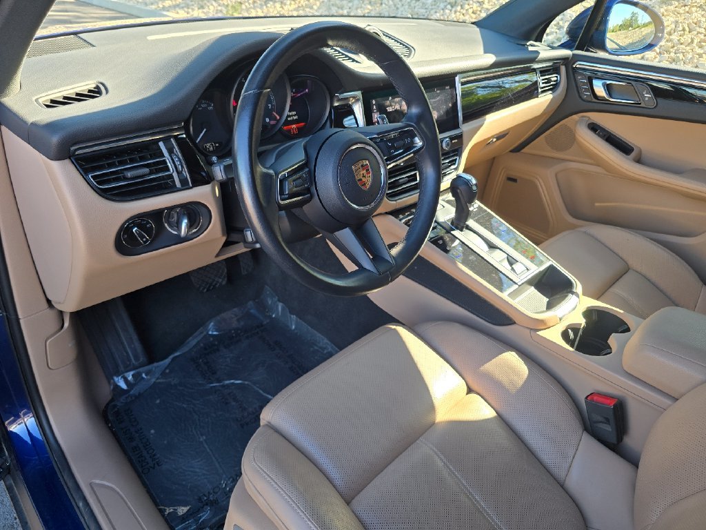 Used 2025 Blue Porsche  image 4