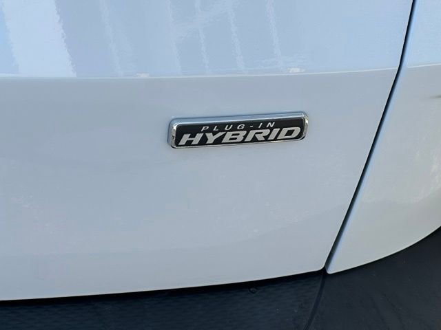 Used 2021 White Ford SE image 15