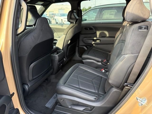 New 2027 Terrain Brown Kia X-Line SX Prestige image 7