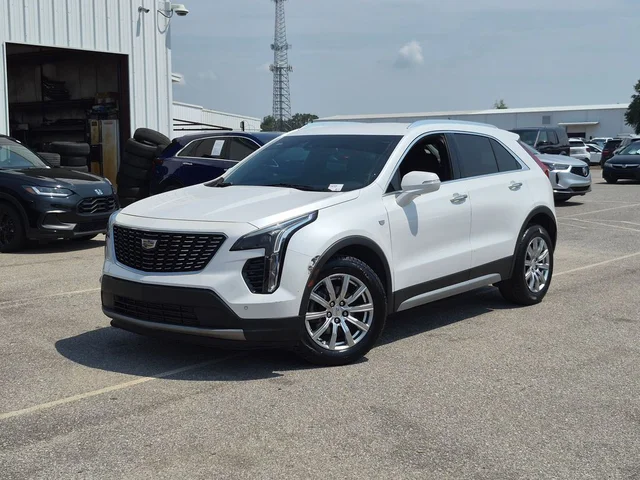 2023 Cadillac XT4 Premium Luxury