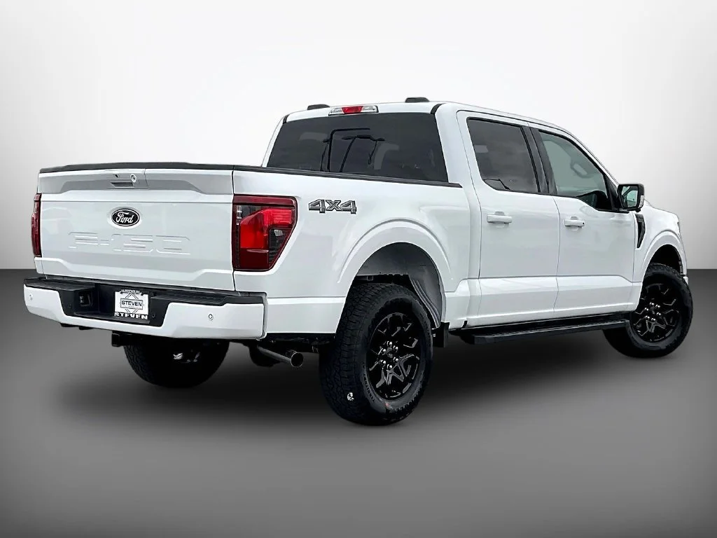 New 2026 Oxford White Ford XLT image 16