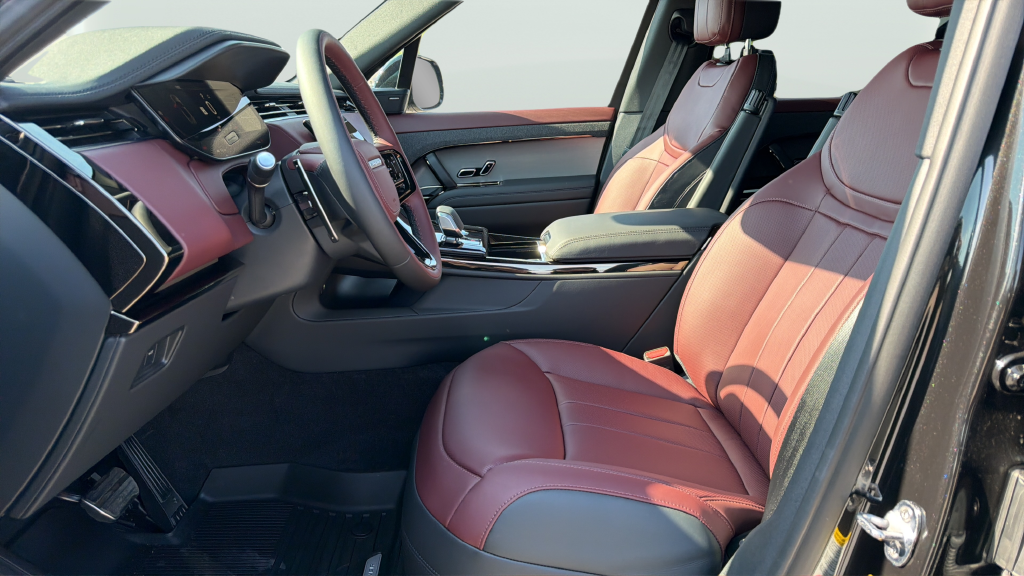 New 2027  Land Rover Dynamic SE image 17