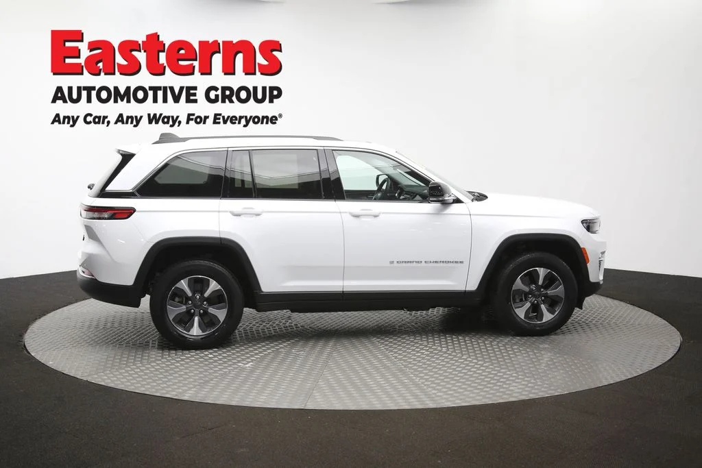Used 2023 White Jeep 4xe image 48