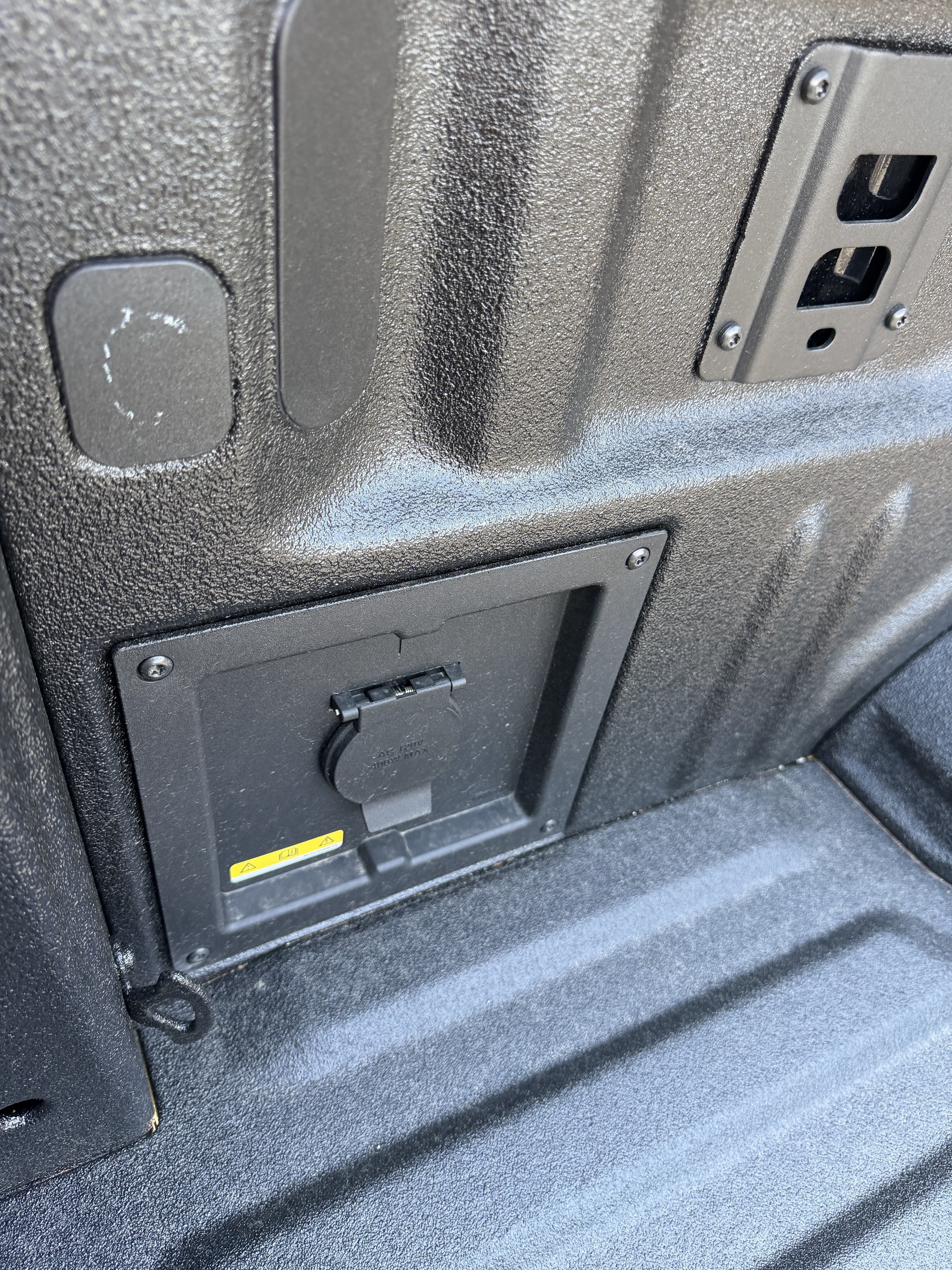 New 2026 Agate Black Metallic Ford LARIAT image 31