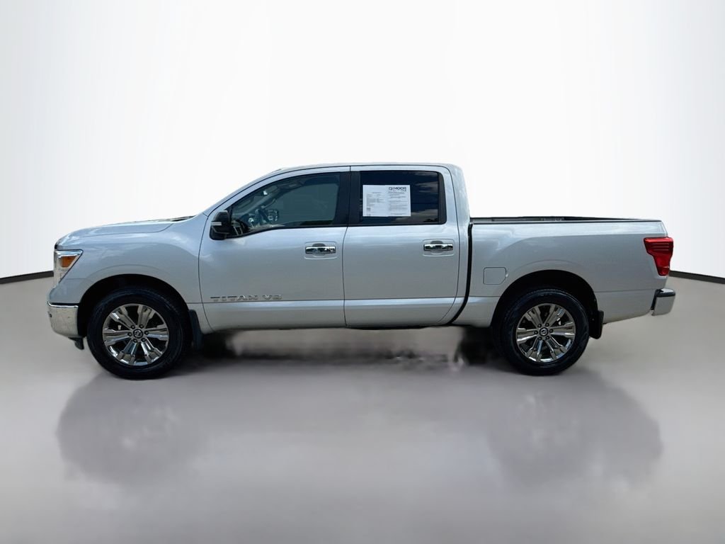 Used 2018 Brilliant Silver Nissan SV image 4