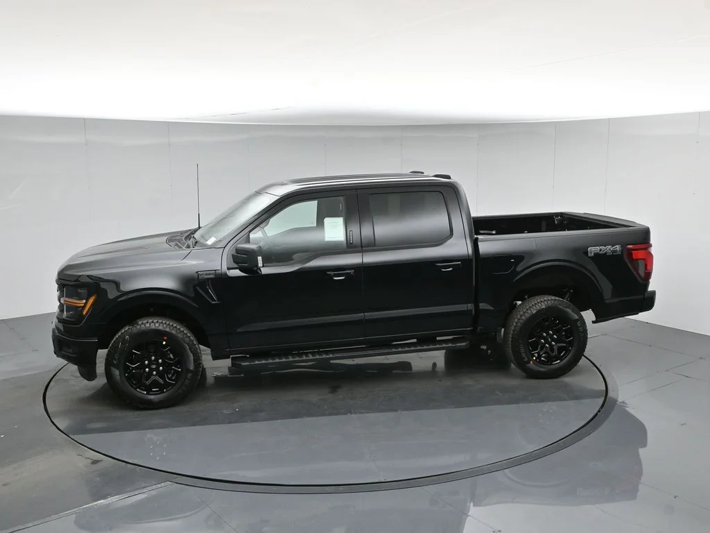 New 2026 Agate Black Metallic Ford XLT image 48