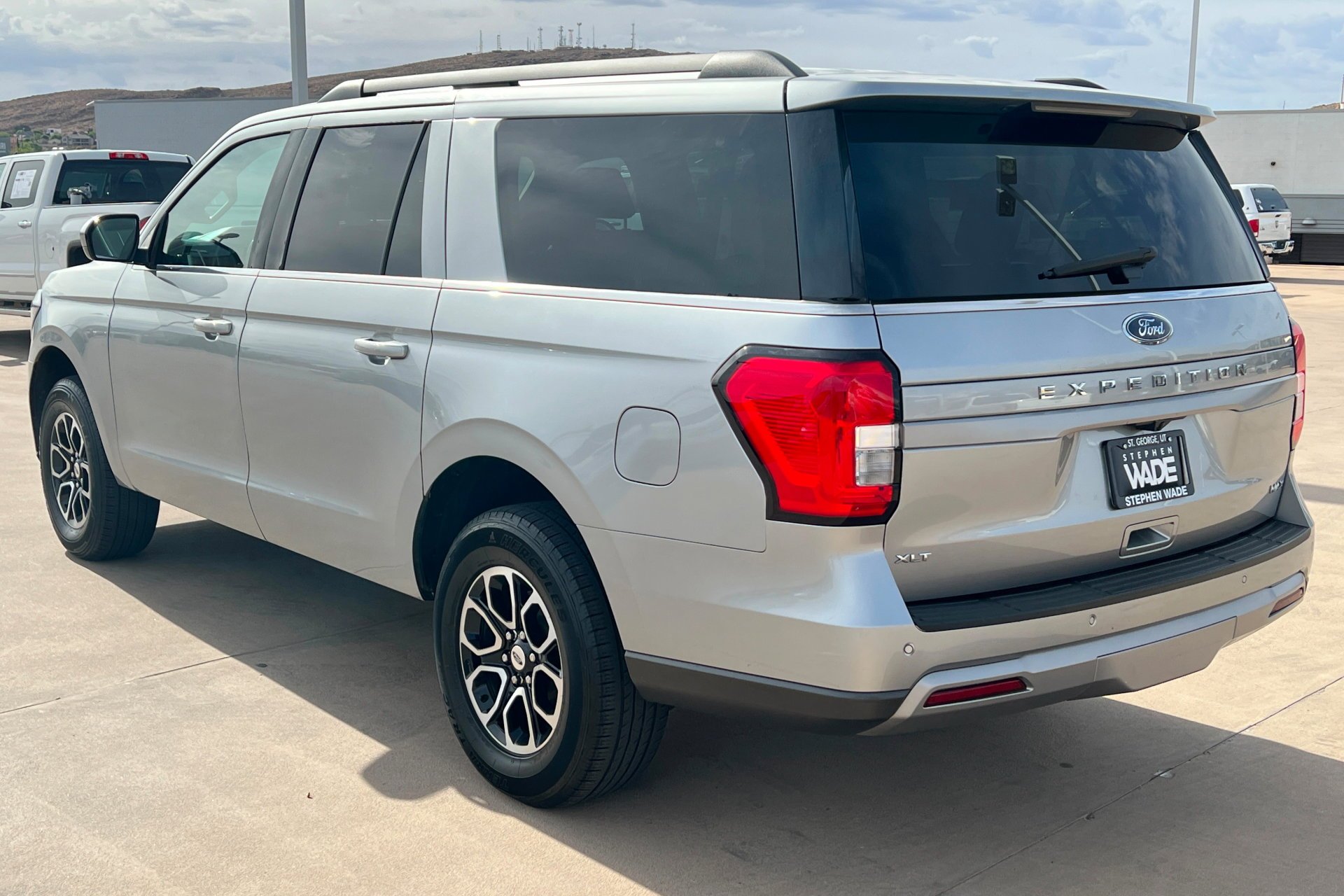 Used 2022 Silver Ford XLT image 3