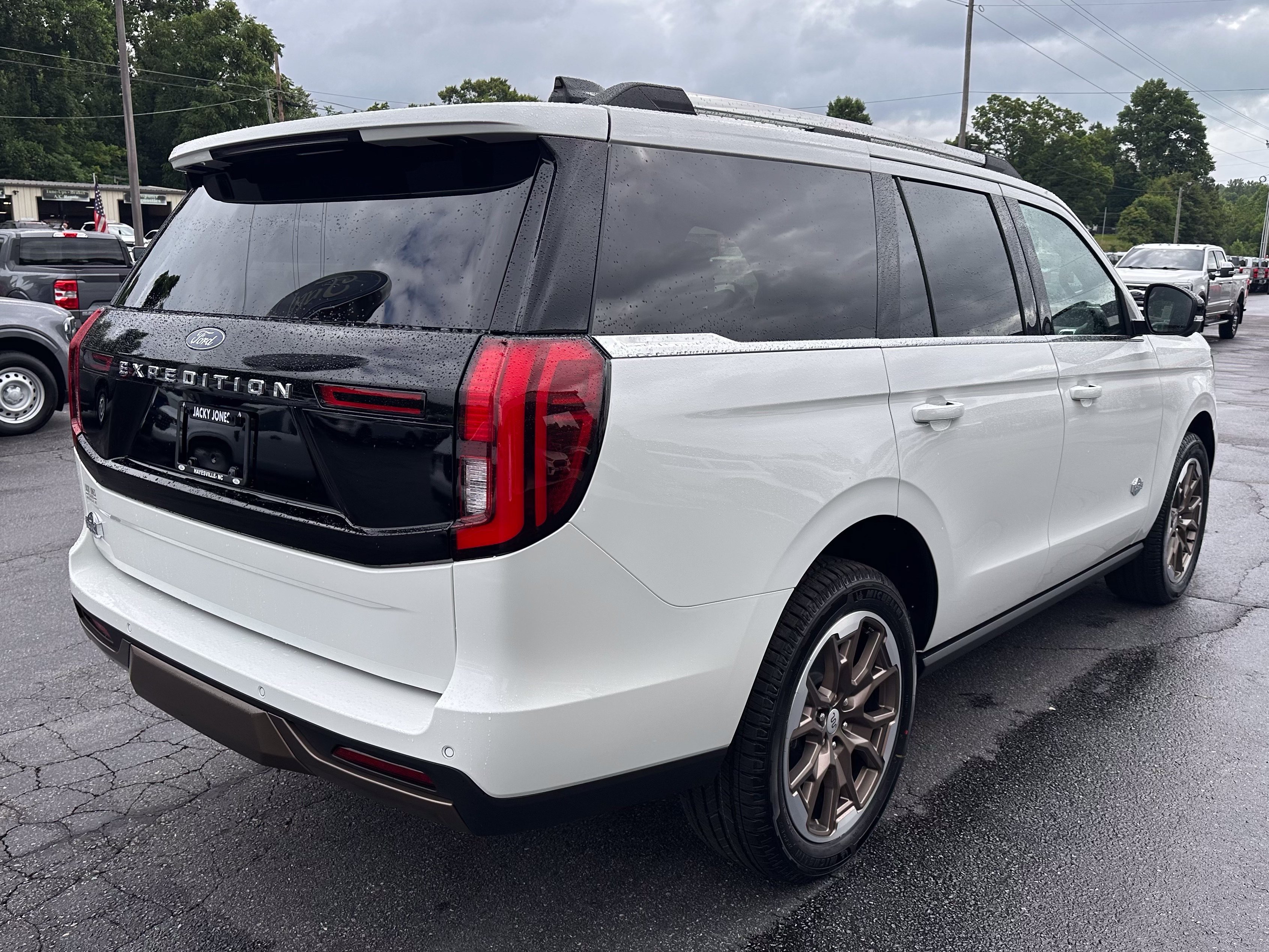 New 2026 Star White Metallic Tri-Coat Ford King Ranch® image 6