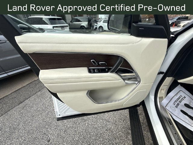 Certified Used 2023 Fuji White Land Rover SE image 18