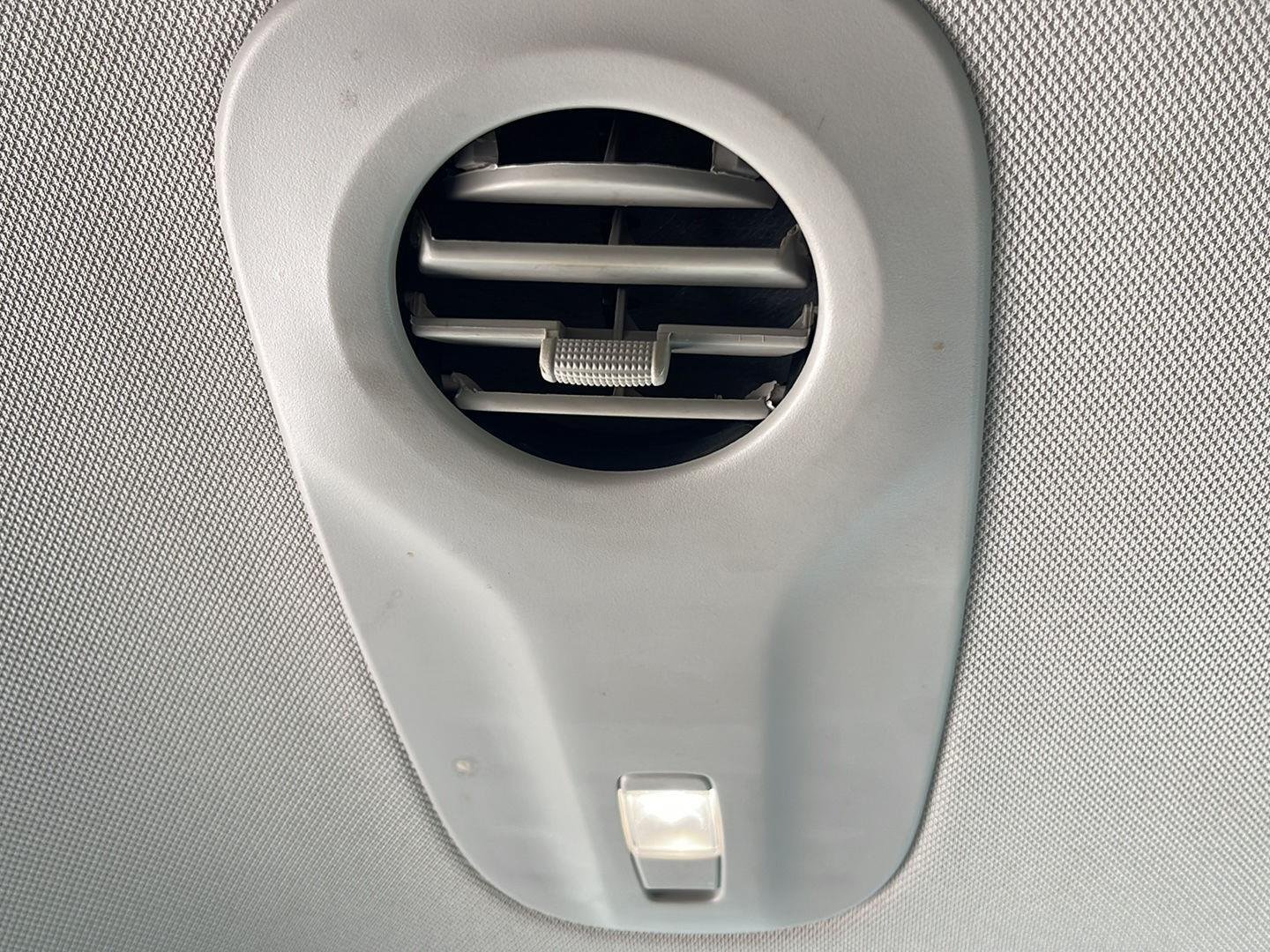 2023 Chrysler Pacifica Touring L - Photo 21