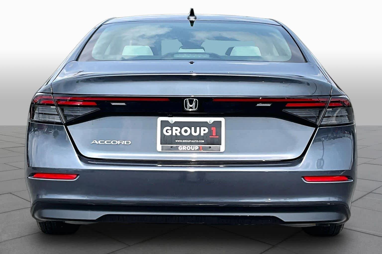 Used 2024 Meteorite Gray Metallic Honda EX image 5