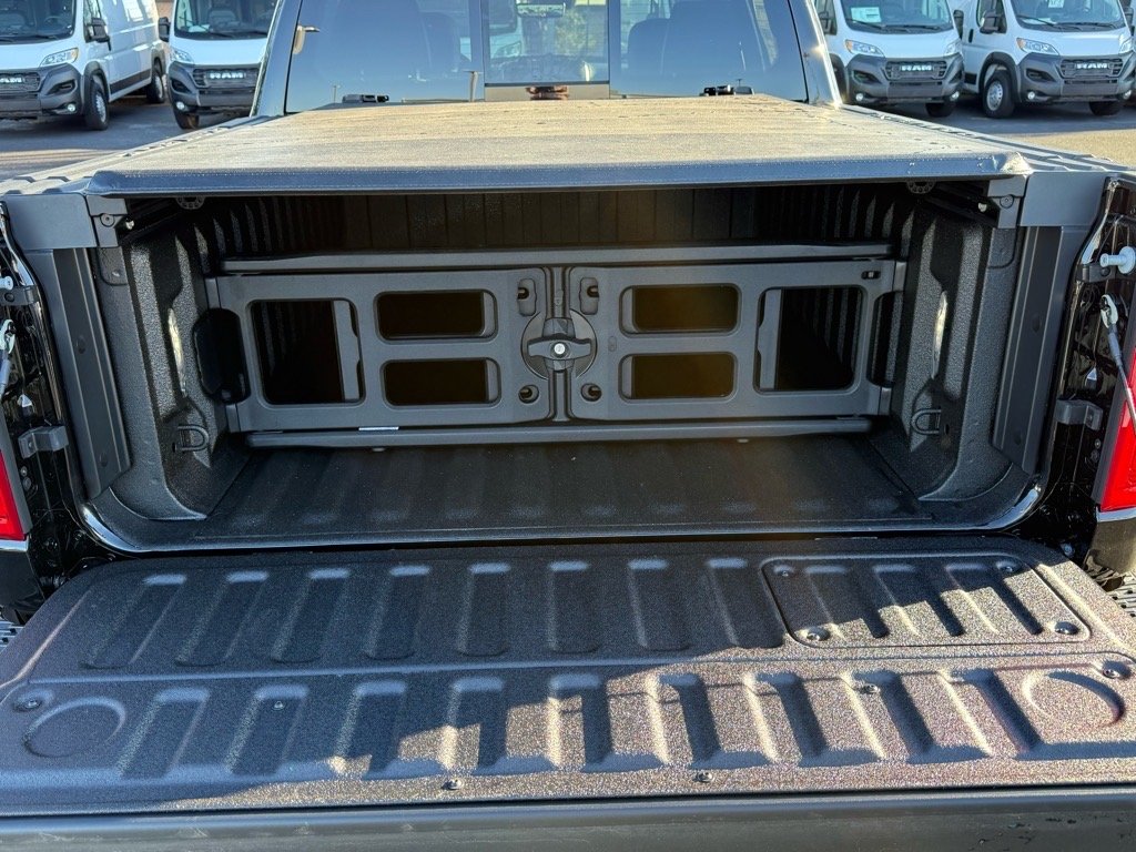 New 2026 Diamond Black Crystal Pearl-Coat Exterior Paint RAM Limited Crew Cab 4x4 5