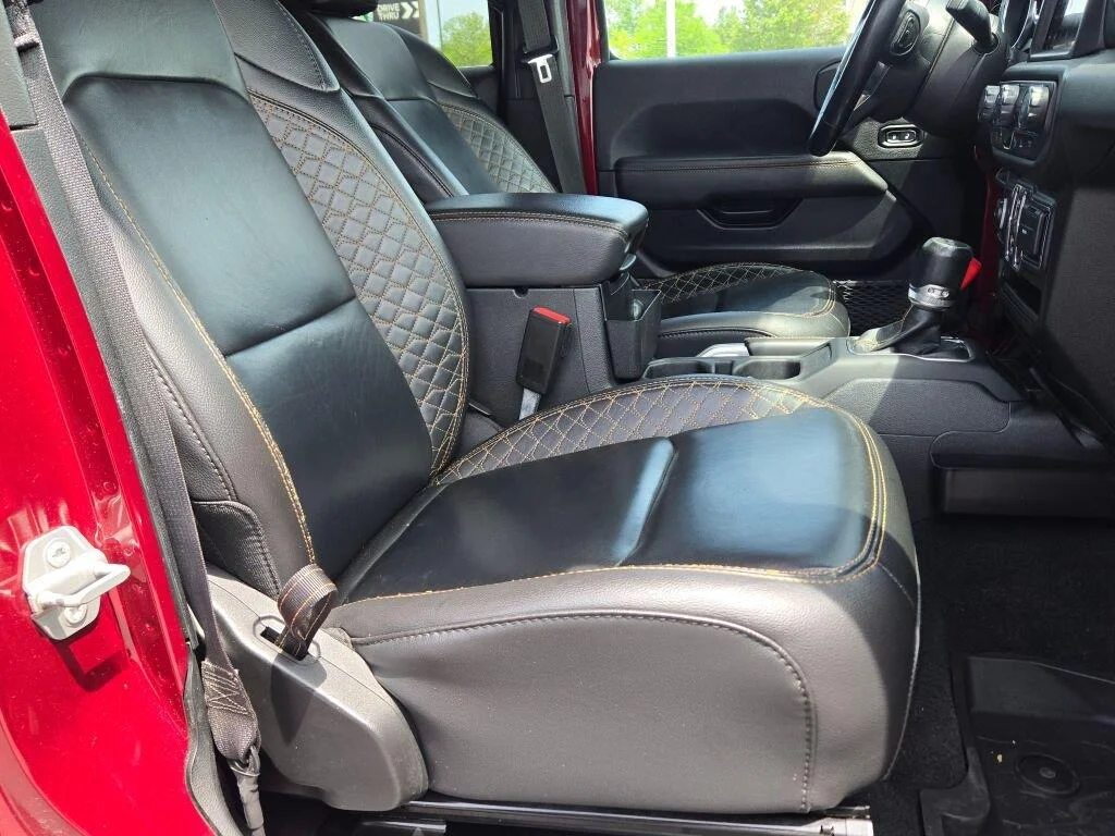 Used 2021  Jeep Unlimited Sahara High Altitude image 6