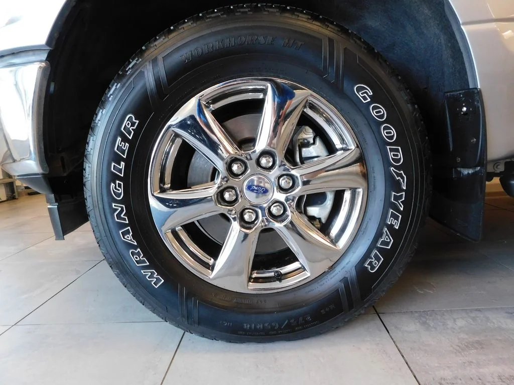 Used 2020 Iconic Silver Metallic Ford XLT image 8