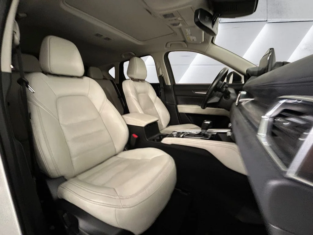 Used 2021 White Mazda Grand Touring image 14