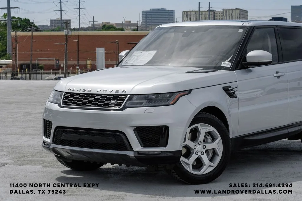 Used 2019 Silver Land Rover HSE image 4