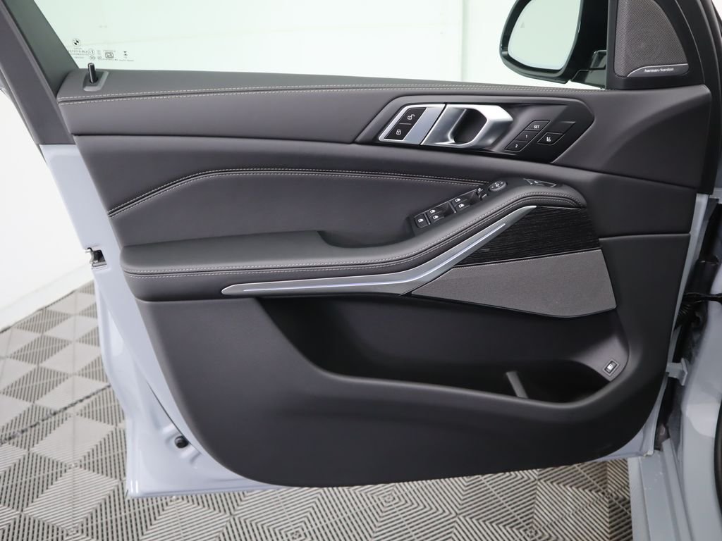 Used 2026 Gray Metallic BMW xDrive50e image 25