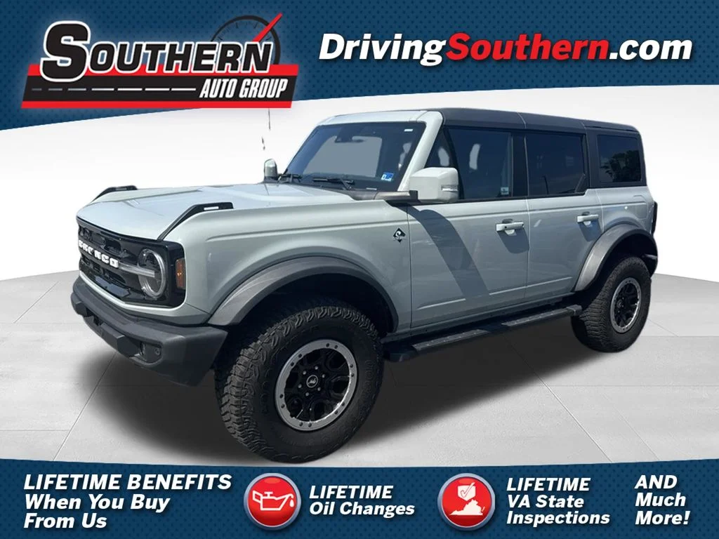 Used 2022 Green Ford Outer Banks image 1