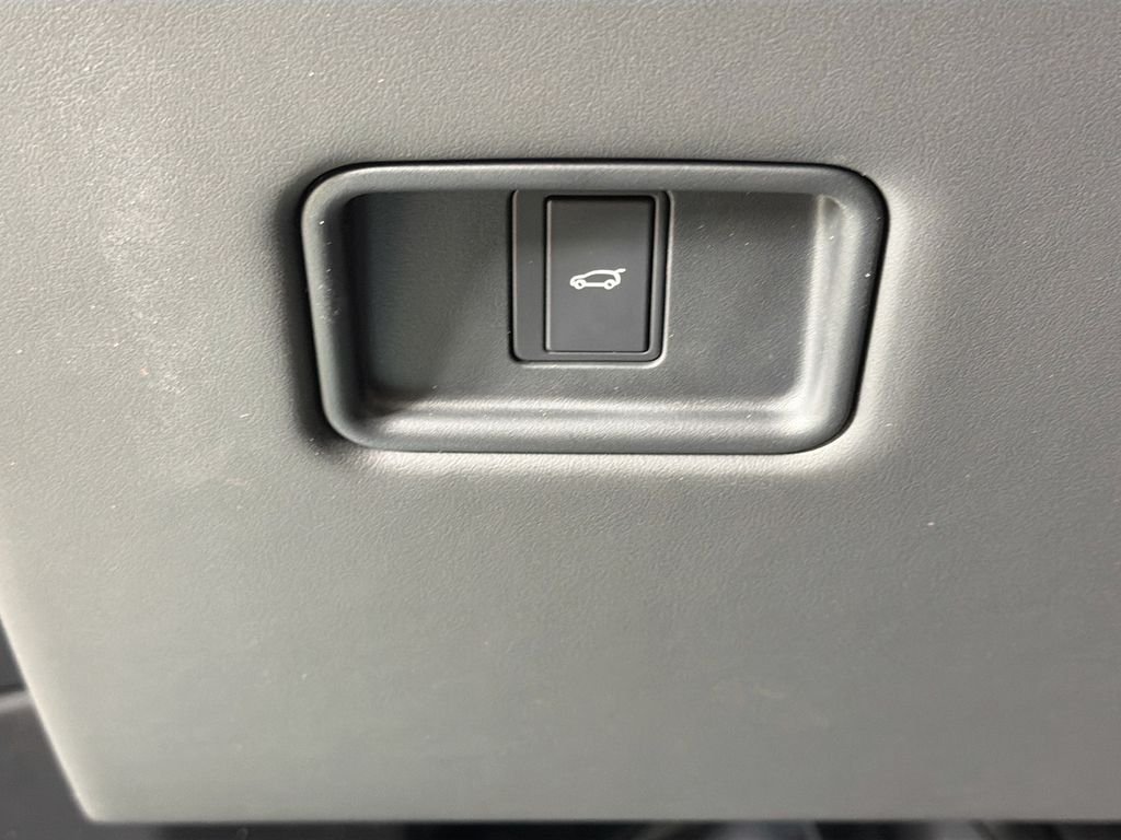New 2026 Borasco Grey Metallic Land Rover Dynamic SE image 10
