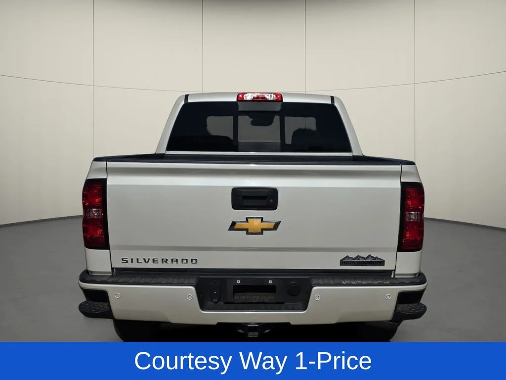 Used 2015 White Chevrolet High Country image 8